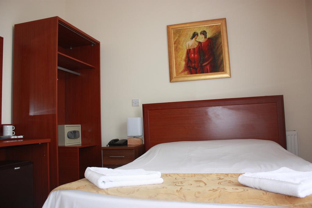 Hotel Corner House London
